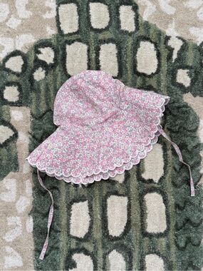 Olivier London Small Pink Floral Scalloped Sun Hat | NWOT